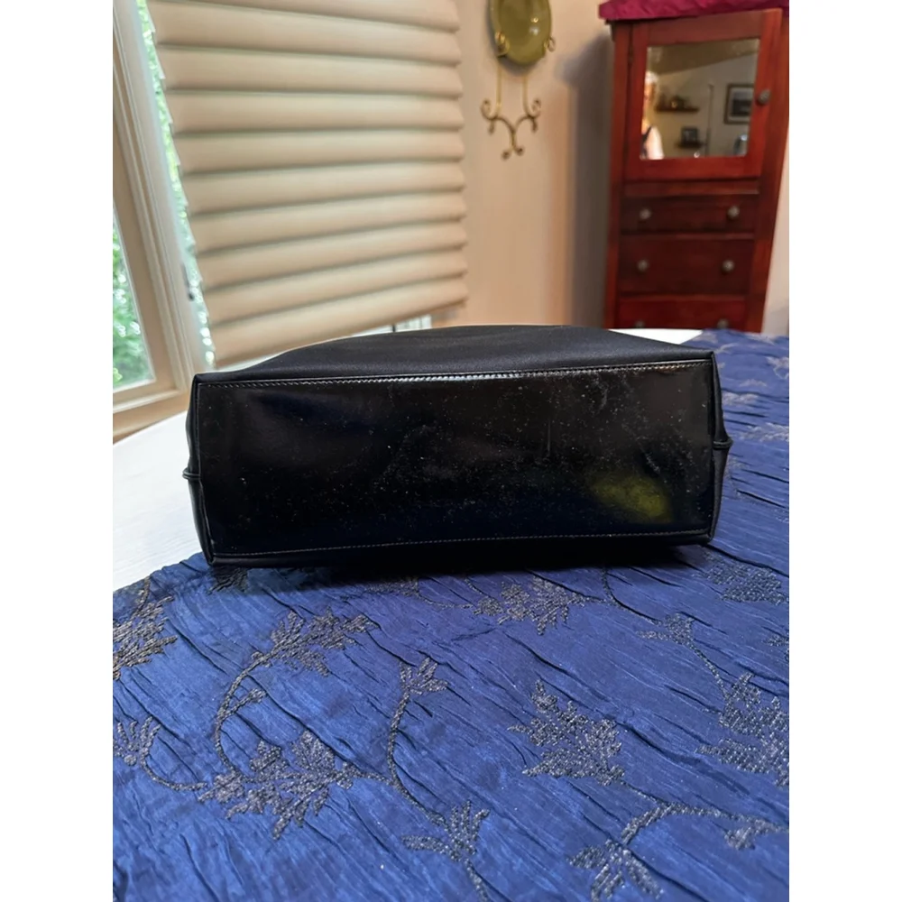 Gucci Black Padded Satin & Patent Leather Shoulder Bag - Picture 6 of 14